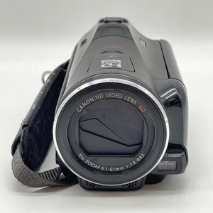 Canon Vixia HFm40 HF M40 2.37 Handheld - Picture 1 of 10