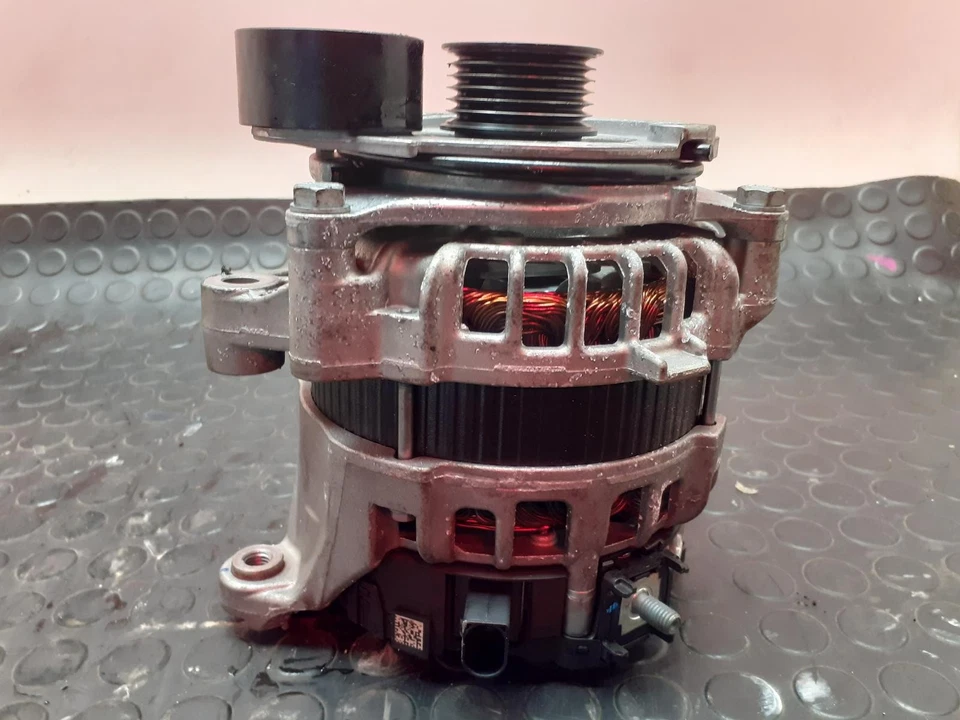 BMW 4 SERIES Alternator 2020-2024 3.0L S58B30T0 (S58B30A) RDE2 12318635553 - Image 1 of 4