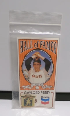 Vintage SF Giants Chevron Hall of Famer Pin Gaylord Perry ~ MIP - Image 1 of 3