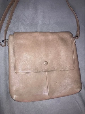 Bolsa tiracolo Day&Mood couro Malou Maxi marrom camelo 9x9" - Imagem 1 de 4