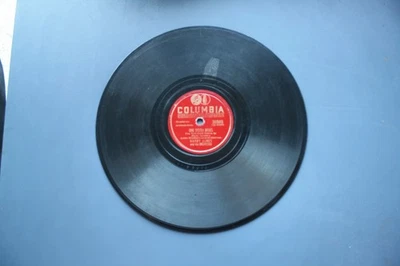 HARRY JAMES - TWO VINTAGE RECORDS - COLUMBIA 36566 and COLUMBIA 36650 - 78 RPM Foto 1 de 4