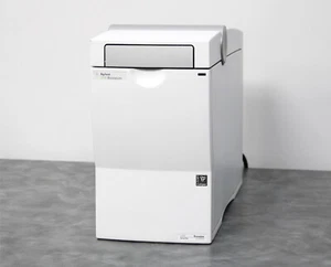 Agilent Technologies 2100 Bioanalyzer G2939A für elektrophoretische Assays - Bild 1 von 9