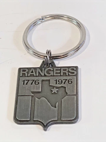 1976 TEXAS RANGERS BASEBALL TEAM "THANKS A MILLION" KEY RING HTF - B4 Cover