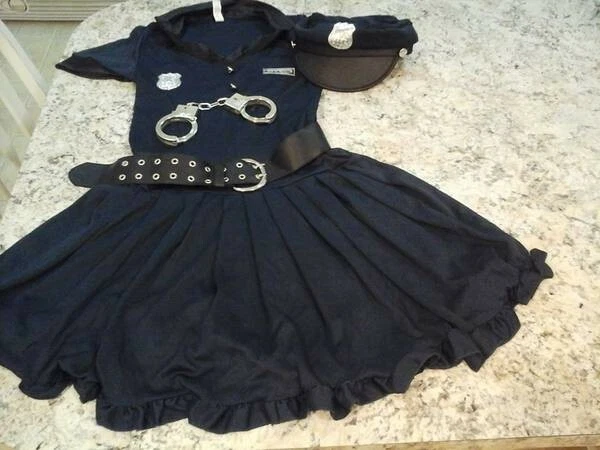 Disfraz de mujer policía XL para niña. Usado. Lindo! Foto 1 de 1