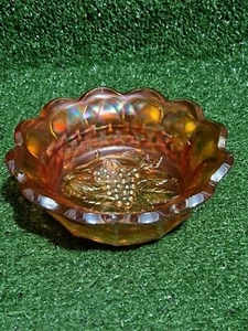 Ciotola vetro carnevale vintage calendula iridescente smerlata art deco design uva - Foto 1 di 6