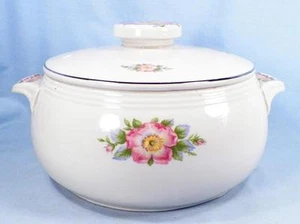 Hall Rose White Casserole Dish & Lid 2.5 Qt Platinum Trim Pink Wild Roses 658 - Picture 1 of 8