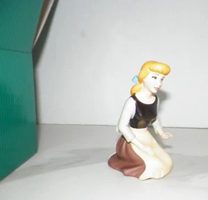 WDCC CINDERELLA WISTFUL DREAMER 2007 COLLECTOR SOCIETY - Picture 1 of 11