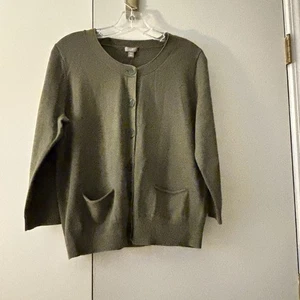 NWT J. Jill Olive Leaf Green 3/4 Sleeve Button Down Sweater SZ Medium - Picture 1 of 6