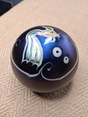 Grant Randolph Angel Fish Paperweight Iridescent Blue Pulled Feather Vintage - image 1 of 4
