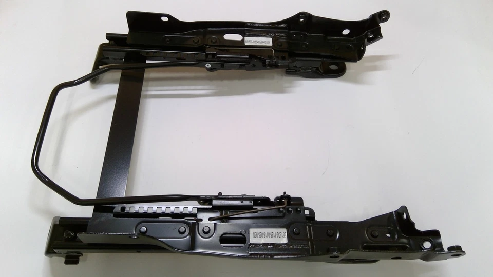 SE ADAPTA 03-06 DODGE VIPER TRACK ASM RH 5136014AA - NUEVO OEM Foto 1 de 3