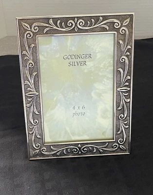 Caballete de desplazamiento ornamentado marco de fotos plateado Godinger vintage 4"X6" Foto 1 de 4