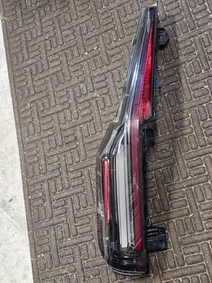 2022 CADILLAC ESCALADE REAR LED TAIL LIGHT ASS'Y ~ CHEAP ~ DRIVER SIDE - Image 1 of 4