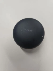 LG TONE Free T60Q Earbuds bluetooth wireless  - Picture 1 of 3