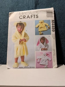 McCall's M4489 Toddler Robe, Slippers & Bath Mitt Pattern Sz 1-4 (2004) Uncut - Picture 1 of 24