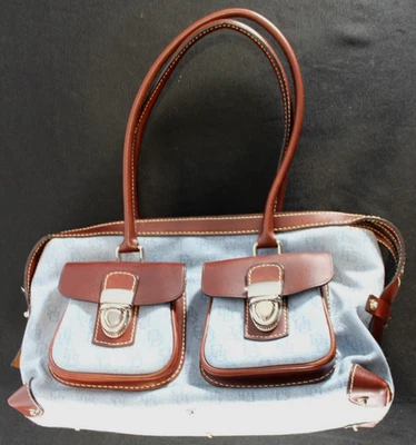 Bolso de Mano Dooney & Bourke Doble Bolsillos Azul Jean Denim Logo Marrón Cuero Foto 1 de 4