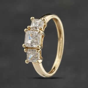Second Hand 14ct Yellow Gold Cubic Zirconia Square Cut Three Stone Ring 41103380 - Picture 1 of 2