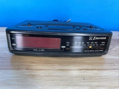 Emerson AK2777 AM/FM Digital LED Alarm Clock Radio Snooze Tested Read - Image 1 of 4