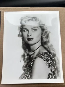 Foto Irish McCalla Vintage 8x10 Sheena Reina de la Selva Retrato - Imagen 1 de 7