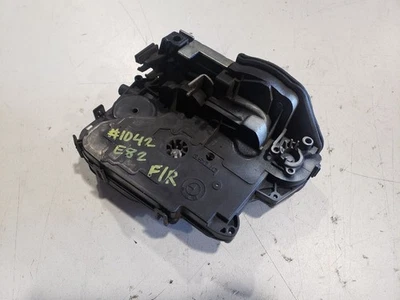 Actuador de bloqueo de puerta delantera derecha - BMW 135I E82 2009 cupé - OEM Foto 1 de 4