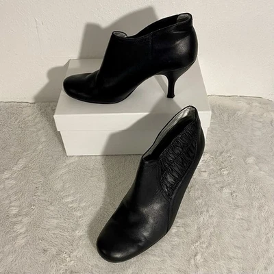 Kenneth Cole Reaction No Foolin Black Leather Booties Women’s Size 7.5M - Image 1 of 4