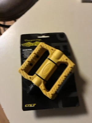 Pedales GT 9/16" Nylon AMARILLO Patín BMX Mid School Mountain Cruiser Bicicleta Híbrida Foto 1 de 4