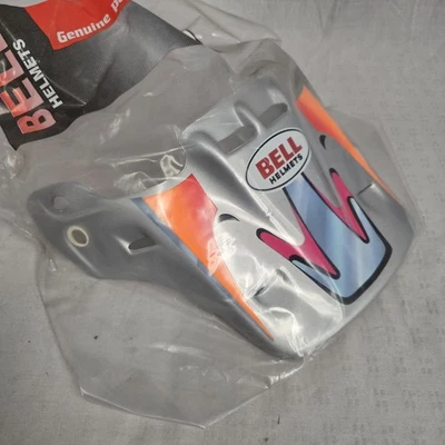 Visera gráfica Bell Moto 6 plateada *ANTIGUO STOCK NUEVO* Foto 1 de 2