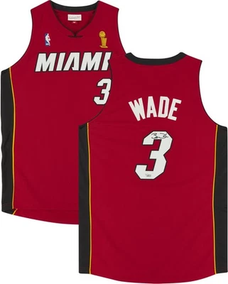Camiseta deportiva Mitchell & Ness roja firmada por Dwyane Wade Miami Heat auténtica Foto 1 de 4
