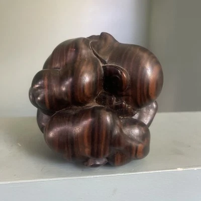 Large Weeping Buddha Orang Malu Hand Carved Dark Zebra Wood Yogi Man 4” Netsuke - Imagem 1 de 4