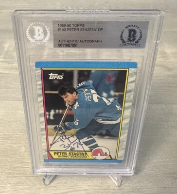 Peter Stastny Quebec Nordiques 1989 Topps Autographed Beckett Slabbed Card COA - Image 1 of 4