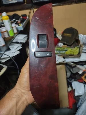 07-14 Cadillac Escalade passenger side mirror and lock switch #15906884 - Image 1 of 4