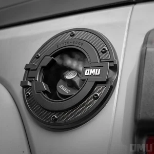 4x4wavers OMU Carbon Fiber & Aluminum Gas Tank Transparent Cover - Picture 1 of 1