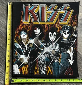 KISS BACK PATCH 1976 Pose w/ Peter in Eric Carr Make-Up UNUSED Vintage Kiss - Picture 1 of 2