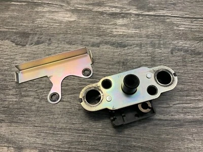 Gancho de cierre de bloqueo de golpeador asiento ninja Kawasaki ZX10R ZX6R 27016-0003 FABRICANTE DE EQUIPOS ORIGINALES Foto 1 de 3