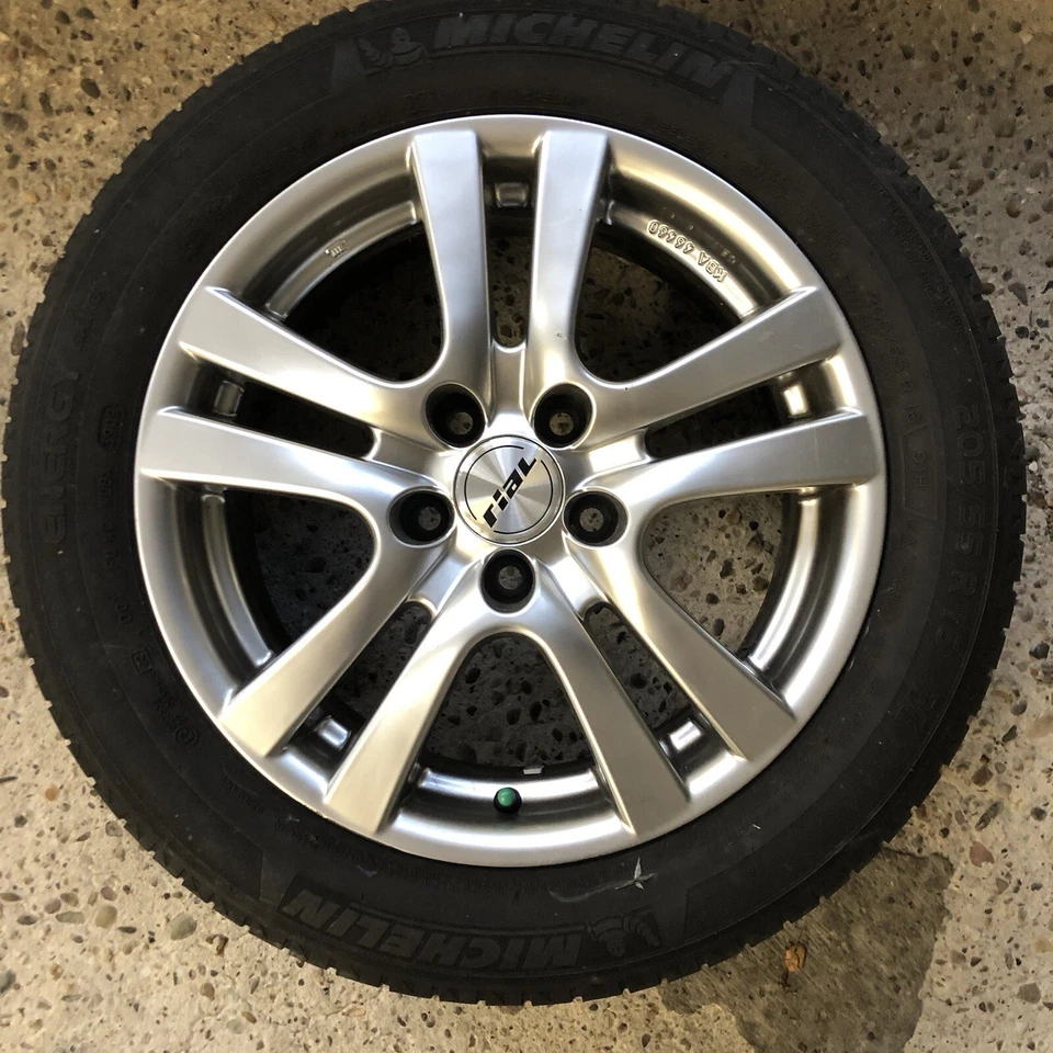 Alufelgen RIAL 16 Zoll, sehr gut erhalten/alte Reifen MICHELIN205/55 R16 €160VB - Bild 1 von 1