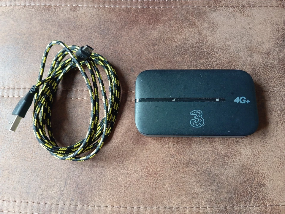 Huawei E5783-330 4G MiFi Mobile Internet Hotspot - Cat7,  2400mAh - Only Abroad - Image 1 of 1