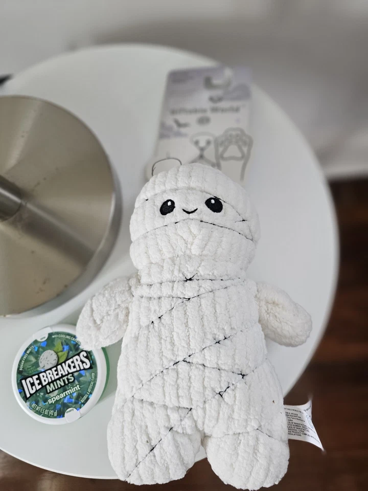 HALLOWEEN FANTASMA PELUCHE PERRO JUGUETE CON CHIRRIDO, 10 PULGADAS DE LARGO, DE VO-TOYS MASCOTAS Foto 1 de 3