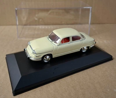 Panhard PL 17 1960 Vetrina scatola 1/43 IXO - Immagine 1 di 3