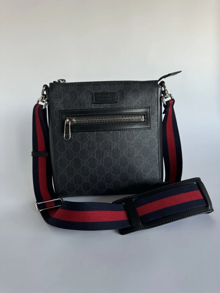 Bolso Mensajero GUCCI Pequeño GG Supreme Lona - Negro - 523599 - Unisex Foto 1 de 4