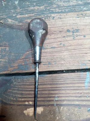 Antiguo Stanley Sweetheart (Hurwood) Awl. Desgaste. Mango inusual (raro). Buen estado. Foto 1 de 4