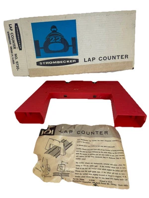 Винтажный счетчик коленей 1960-х Strombecker 1/32 трассовый автомобиль дорожные гонки в коробке 36099 - Изображение 1 из 4