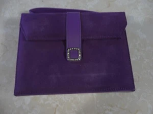 BEAUTIFUL PURPLE MAKEUP BRUSHES AND MANICURE BAG - Picture 1 of 5