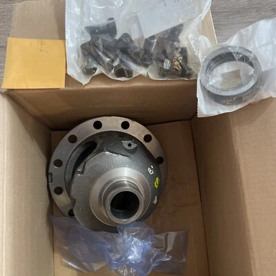 Spicer 708032 Differential Carrier Dana 80 Axle 10 Cover Bolt For Ford F350 F450 - Image 1 of 3