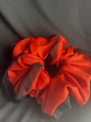 Elegante banda elástica para el cabello Scrunchies grande soporte cola de caballo corbata para el cabello Foto 1 de 4