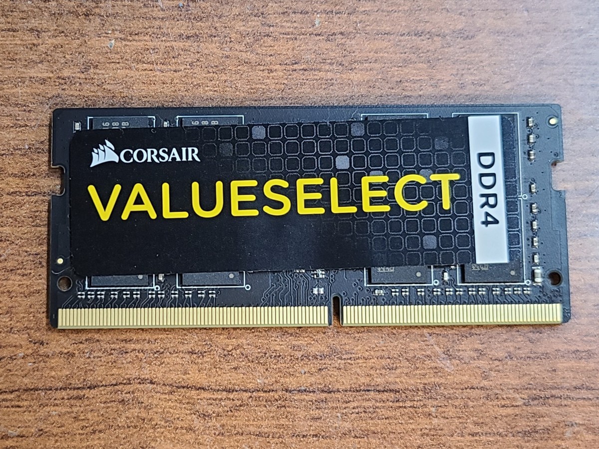 Corsair PC4-17000 (DDR4-2133) Bus Speed Computer RAM 16 GB
