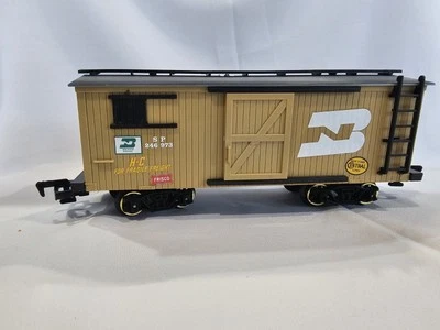 Nuevo Bright Burlington Northern Box Car Escala G Gold Rush Express Tren Beige Foto 1 de 3