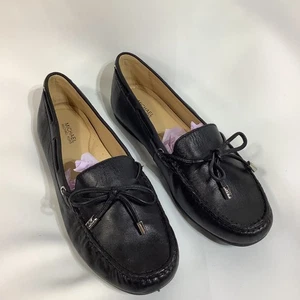 Nuove scarpe mocassini piatti Michael Kors logo pelle nera taglia 8M fiocco ME14H - Foto 1 di 6