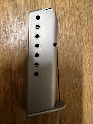 Factory Sig Sauer P225 Satin Nickel Zipperback 8 Round Magazine - Image 1 of 4