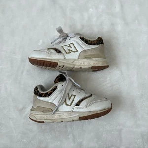 Girls New Balance Toddler Sneakers White Cheetah print 8c - Picture 1 of 5