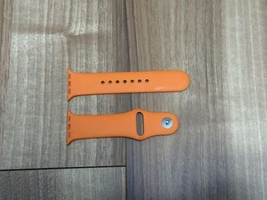 Bracelet sport orange véritable Apple Watch Hermès S/M 38 mm 40 mm 41 mm occasion - Photo 1 sur 5