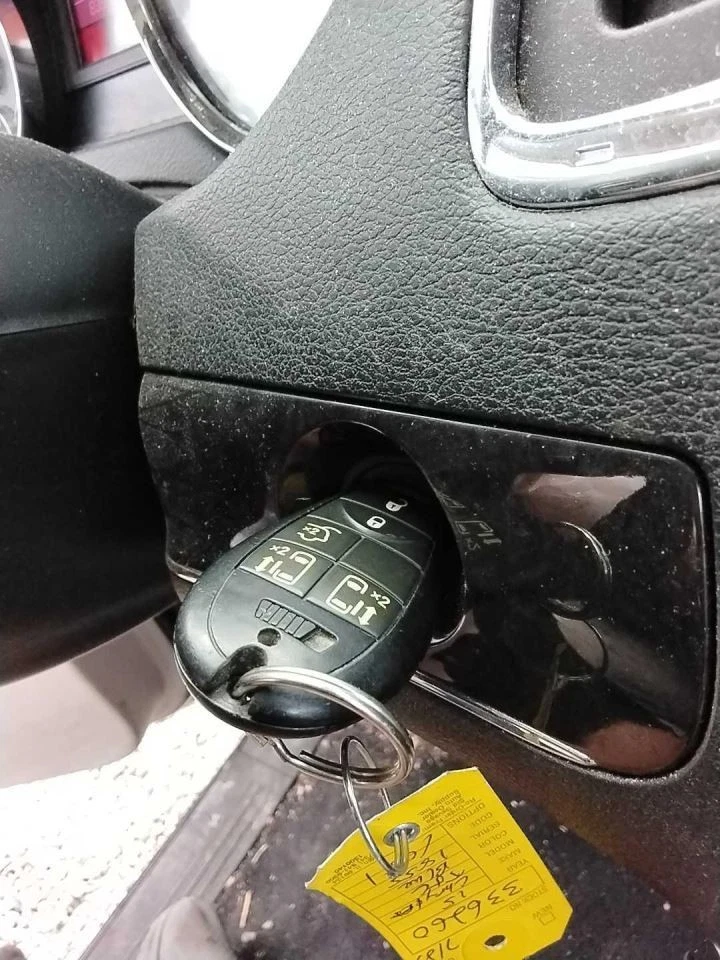 Переключатель зажигания обычный брелок зажигания подходит для 15-20 CARAVAN 3009274 - Изображение 1 из 4